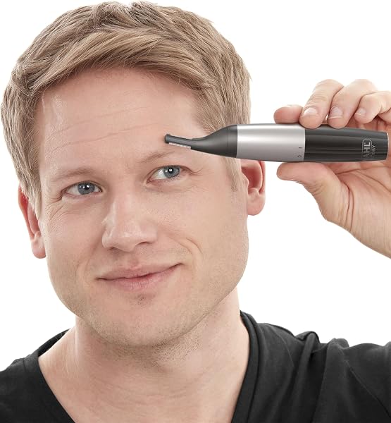 Wahl Vertical Trimmer a Pilha AA para Nariz, Orelha e Detalhes